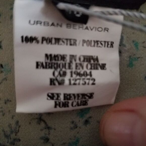 Urban Behavior Blouse  NWT.  SZ 7.  A-29. A2920 - Picture 7 of 7